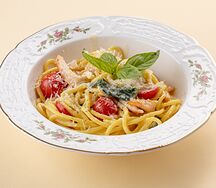 Паста с куриной грудкой и соусом из горгонзолы