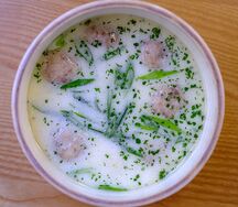Сливочный суп с ньокками и фрикадельками