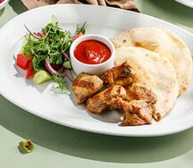 Шашлык из свинины с овощами