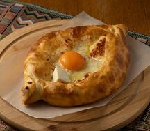 Хачапури по-аджарски
