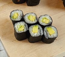 Маки с авокадо