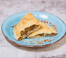 С курицей, сыром и луком-пореем