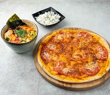 Том ям с цыпленком и рисом и пицца Маргарита Пуро (30 см)