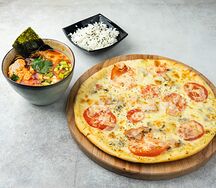 Том ям с цыпленком и рисом и пицца Ночная карбонара (30 см)