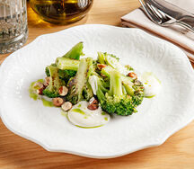 Брокколи со сливочным соусом горгонзола