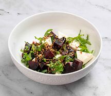 Салат с печеной свеклой