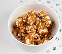 Тост с кокосовым кремом и соленой карамелью
