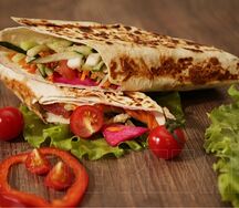 Шаверма в лаваше с овощами