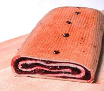 Рулет с вишней