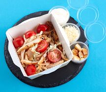 Салат Цезарь с курицей