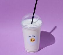 Ванильный молочный коктейль