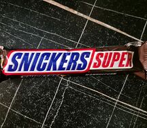 Шоколадный батончик Snikers