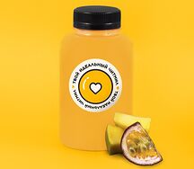 Тропический напиток манго-маракуйя