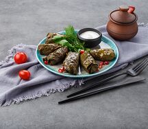 Долма с говядиной и бараниной