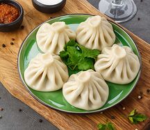 Хинкали сыр сулугуни, креветки