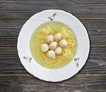 Супчик куриный с фрикадельками