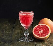 Свежевыжатый грейпфрутовый сок