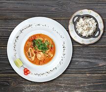 Тайский суп с морепродуктами