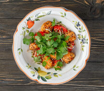 Салат с хрустящим цыпленком