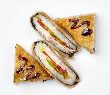 Сэндвич с курицей и овощами