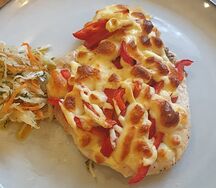 Филе курицы запечённое с брынзой