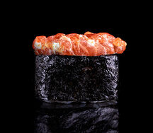 Острые суши с лососем