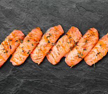 Сет суши с опаленным лососем