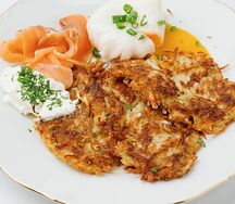 Драники со сметаной 