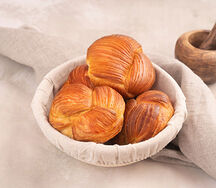 Дениш с клубничной начинкой