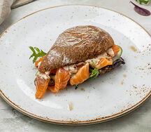 Сэндвич с лососем