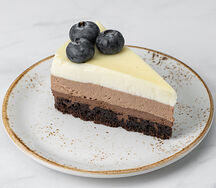 Пирожное мусс Три шоколада