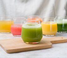 Свежевыжатый Огуречный сок с сельдереем