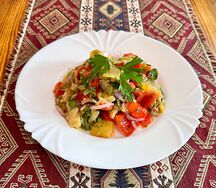 Тёплый салат Мангал из запеченных овощей 