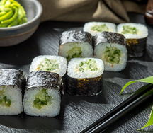 Ролл Маки огурец