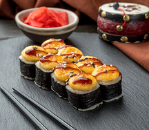 Ролл Маки Лосось запеченный