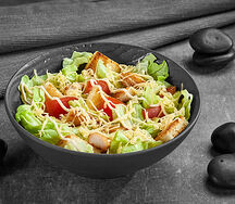 Салат Цезарь с курицей