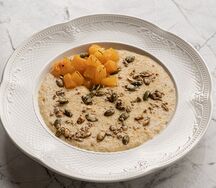 Кукурузная каша с халвой и тыквой