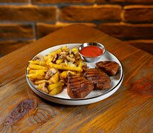 Медальоны из говядины