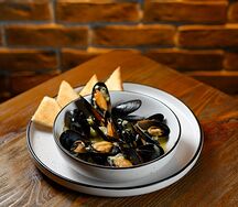 Мидии в сливочной соусе