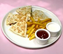 Кесадилья с курицей 