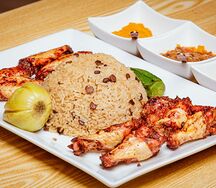 Grilled chicken wings avec riz soumara savane