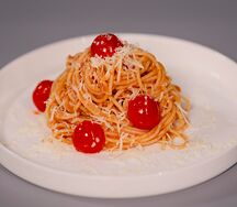 Паста в томатном соусе