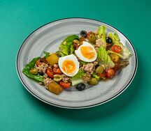 Салат с тунцом