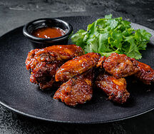 Куриные крылышки с запеченным картофелем