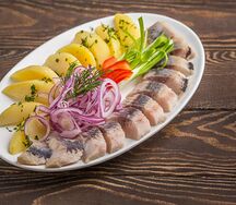 Сельдь с картофелем