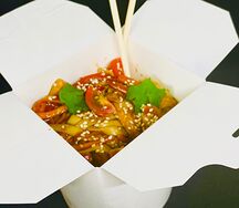 Удон с курицей в соусе терияки