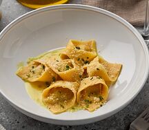 Тортеллини с телятиной в трюфельном соусе