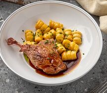 Утиная ножка конфи с ньокками из тыквы