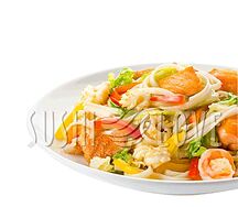 Wok с морепродуктами и соусом