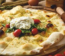 Фокачча со страчателлой